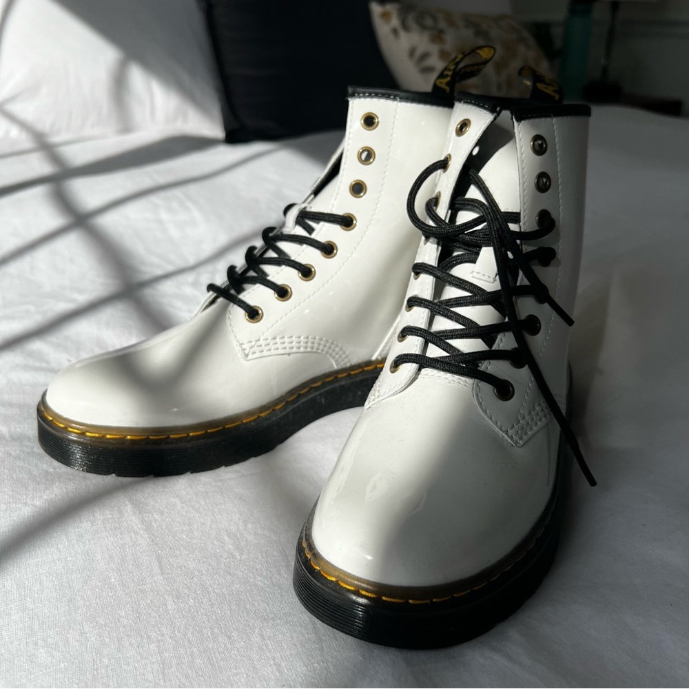 BRAND NEW white dr martens
